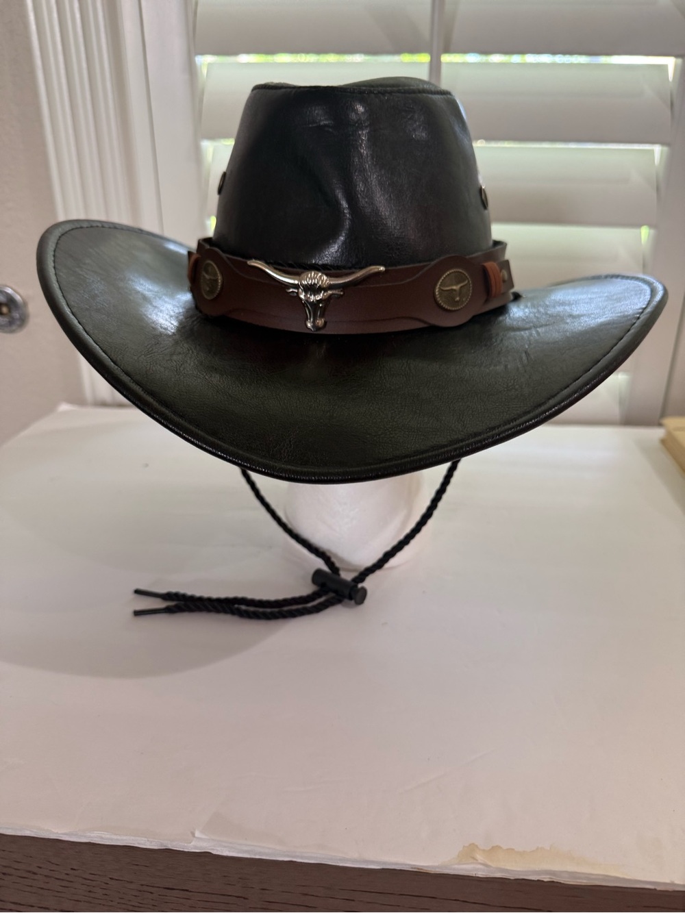 Western Cowboy Hat Black with Cow Head Decor – Faux Leather Vegan Unisex